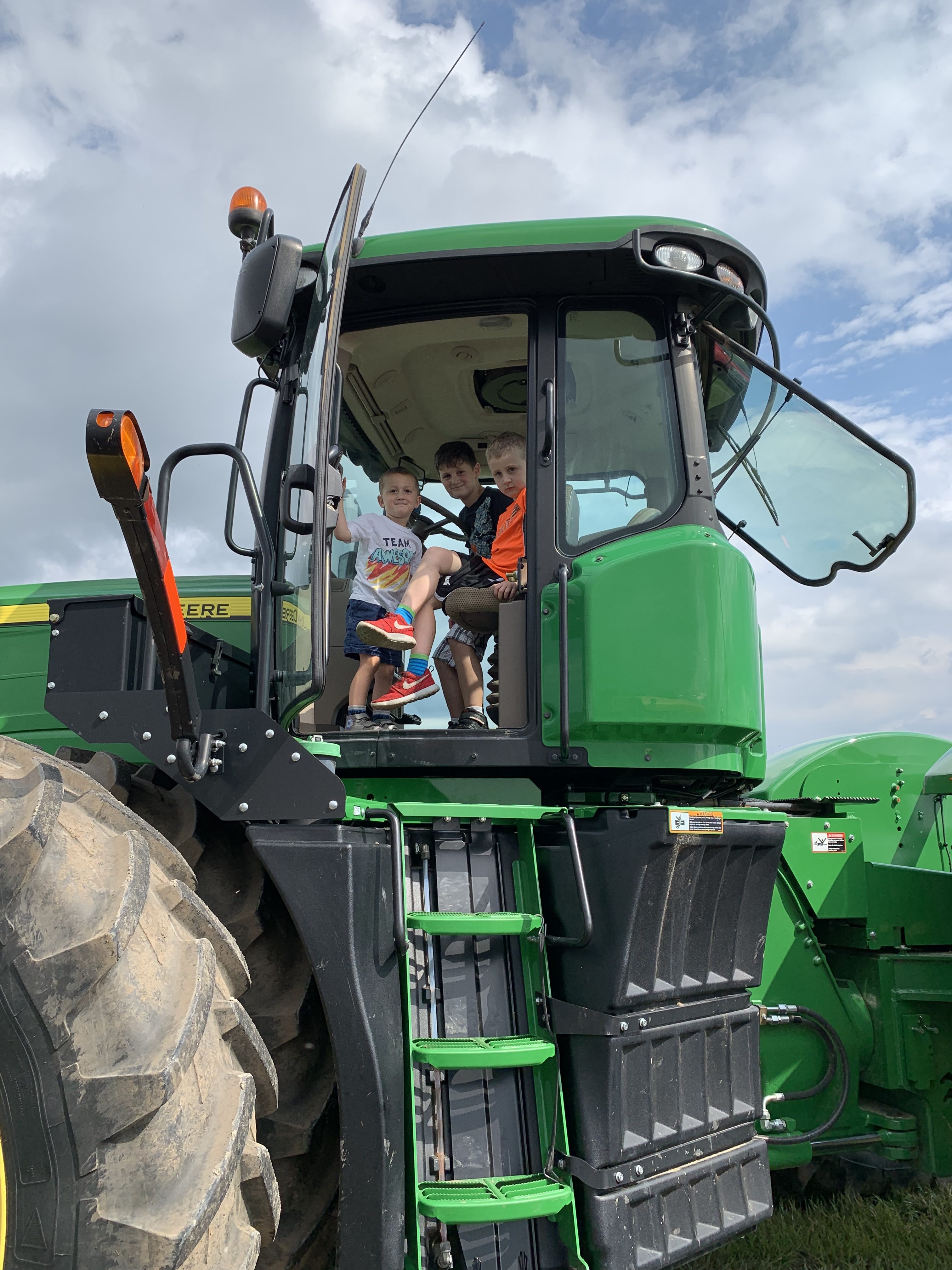 Featured image for Celebrating local children with Trucks to Touch