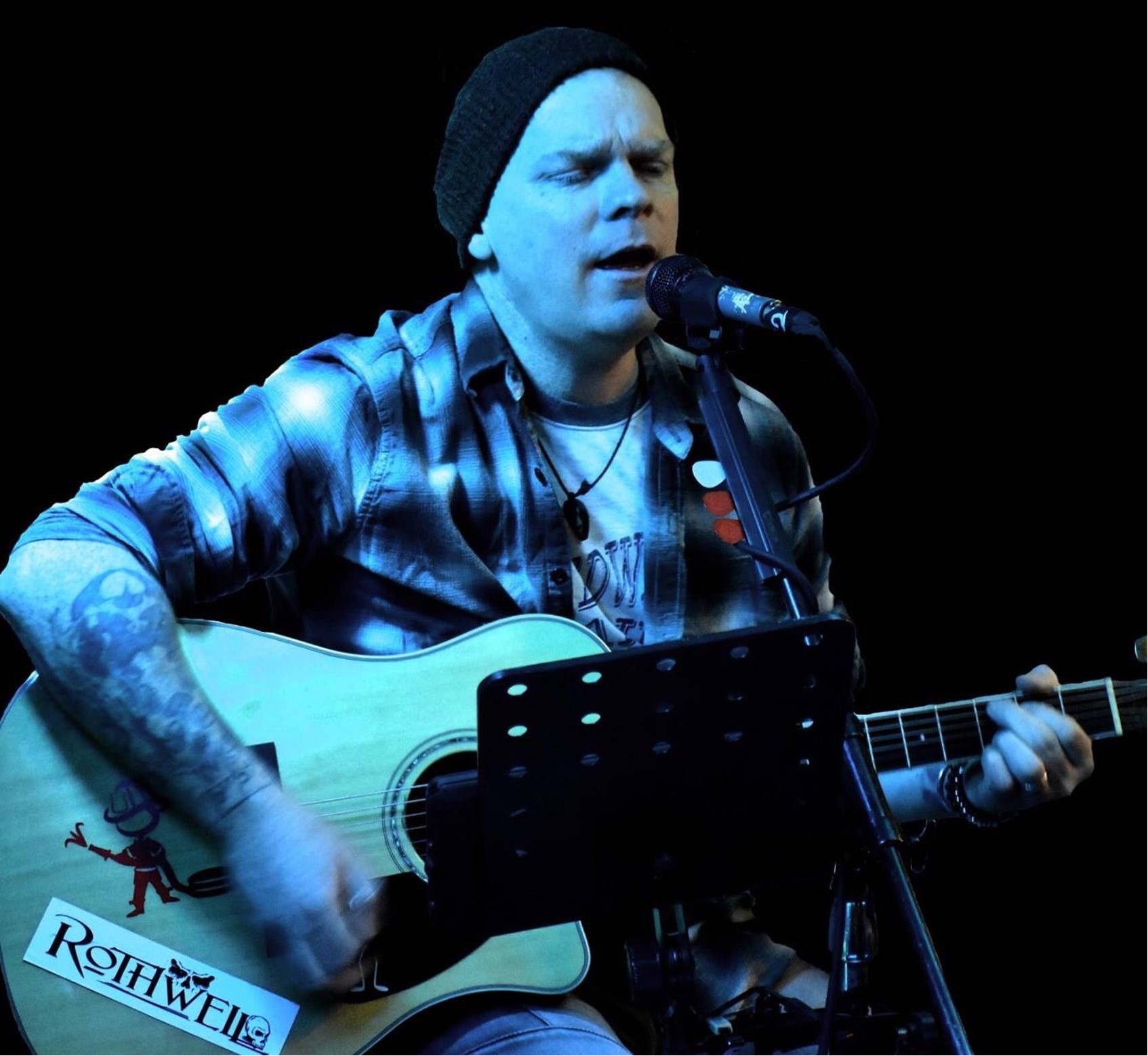 Featured image for Fisherville musician makes the most of a bad situation: See him live on Facebook