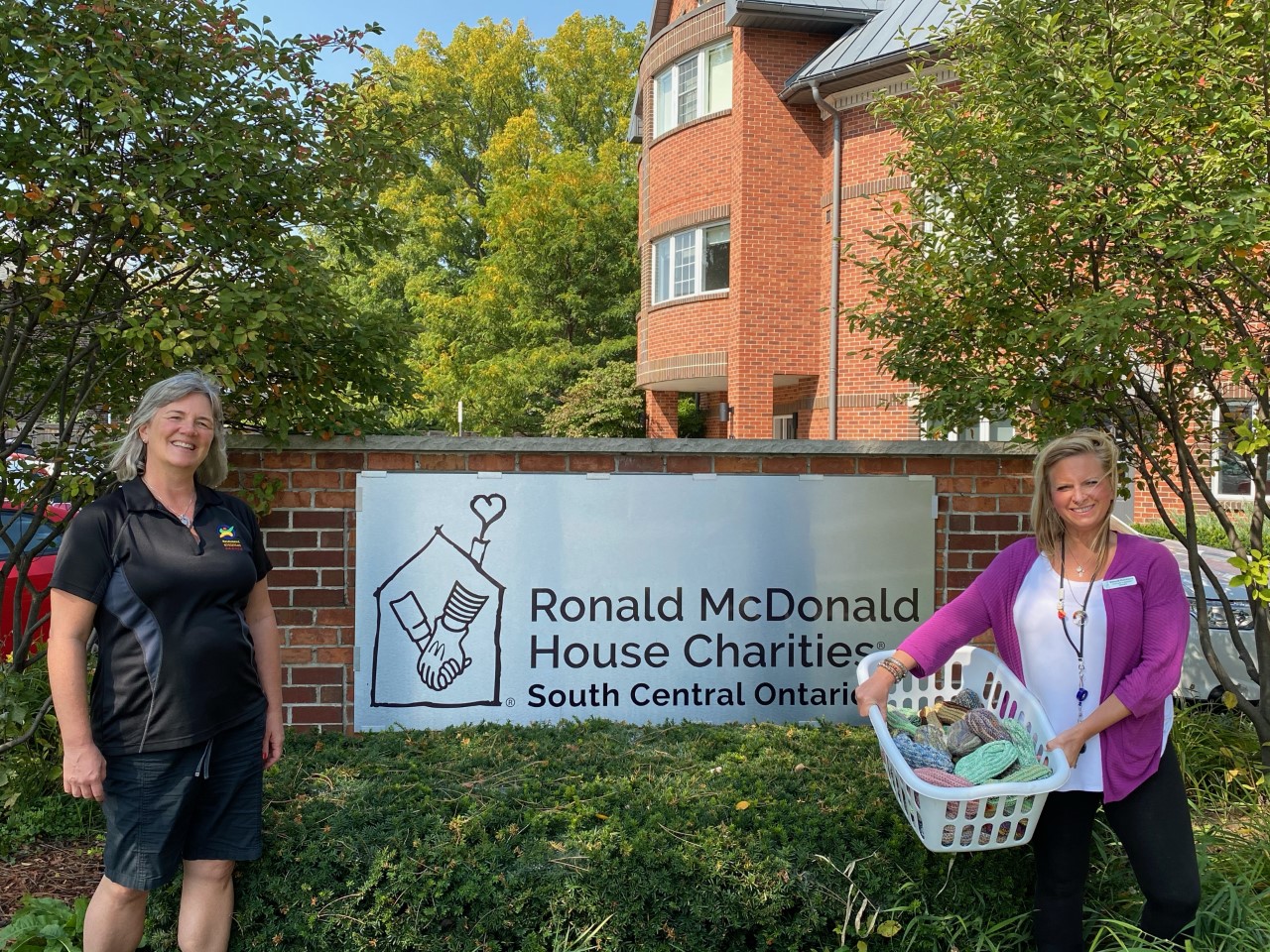 Featured image for Volunteers helping to Warm Up Haldimand