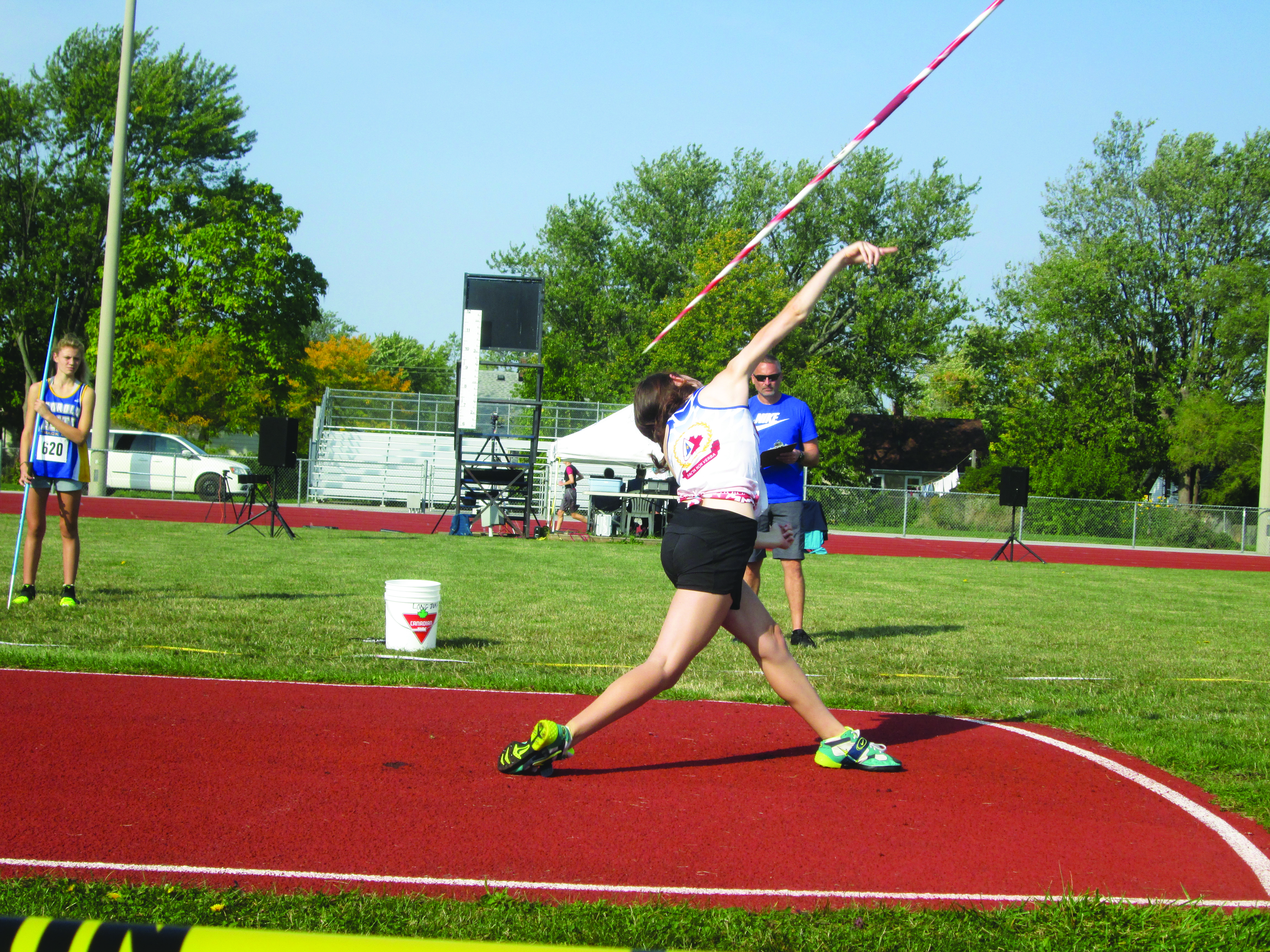 Featured image for Athletiques club finishes season with final meet