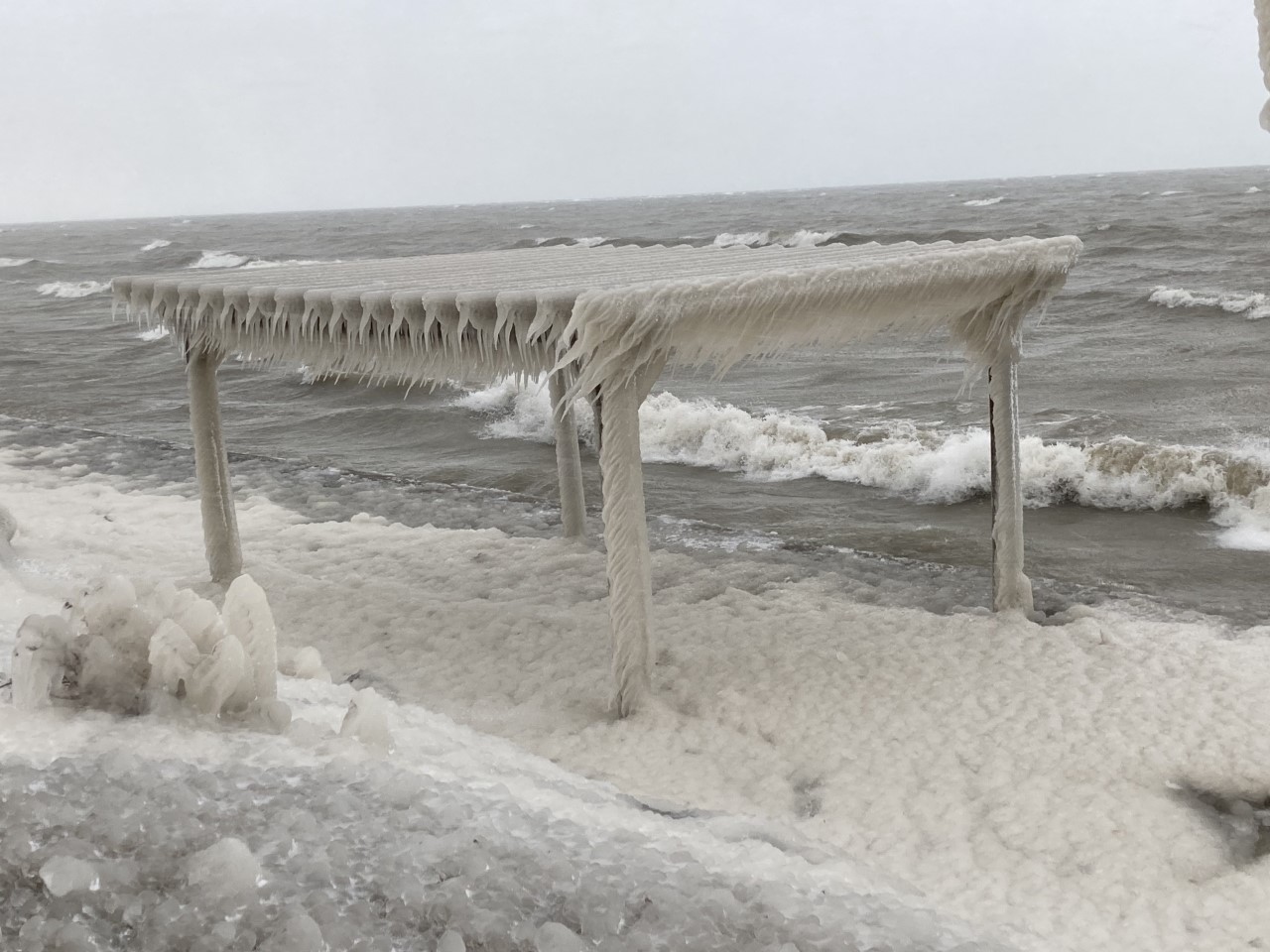 Featured image for High winds and waves coat lakeshore in thick ice