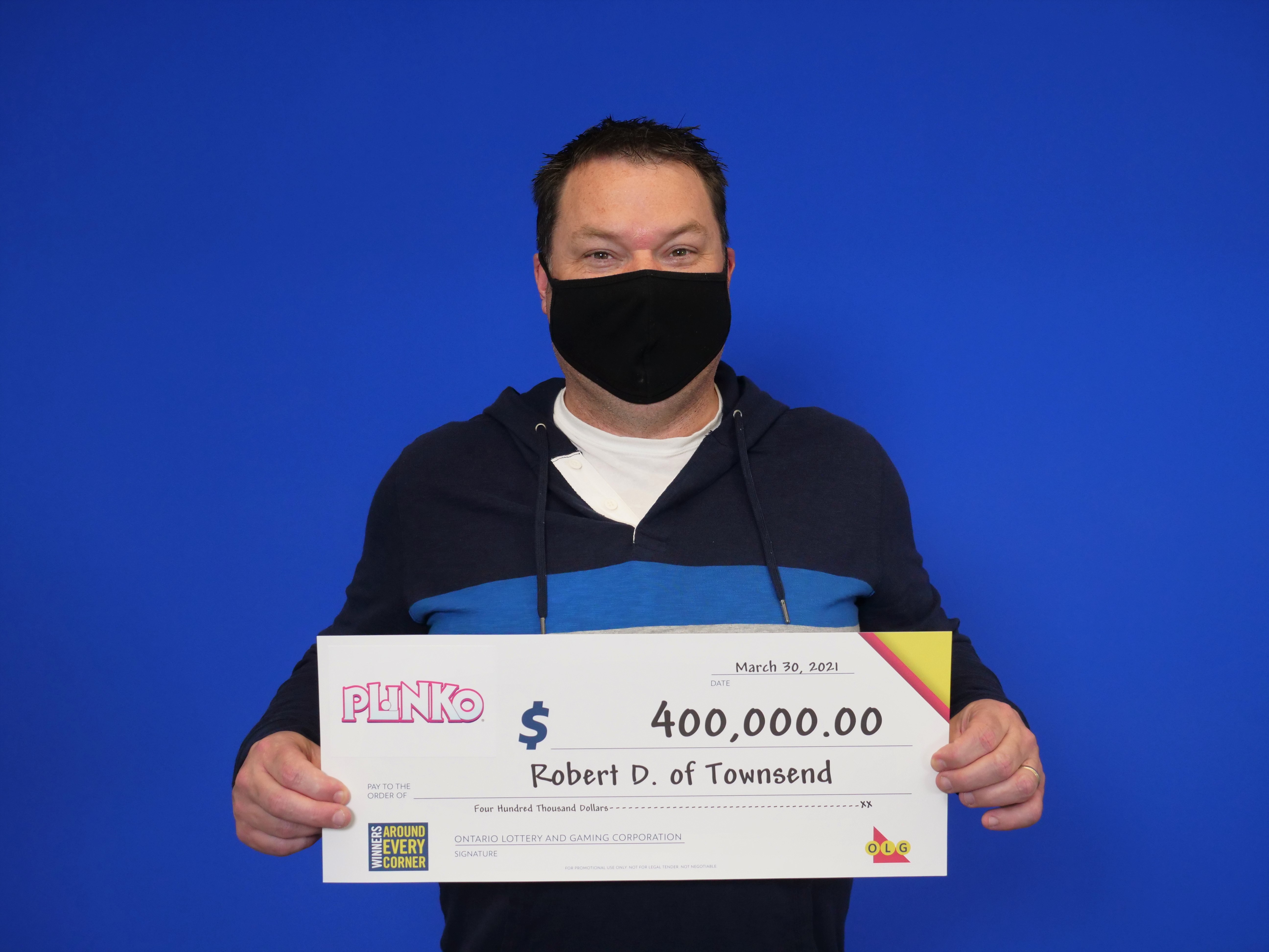 Featured image for Townsend resident wins $400,000 with Instant Plinko