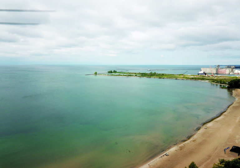 New program tasks citizen scientists with monitoring Lake Erie shoreline activity to increase resiliency