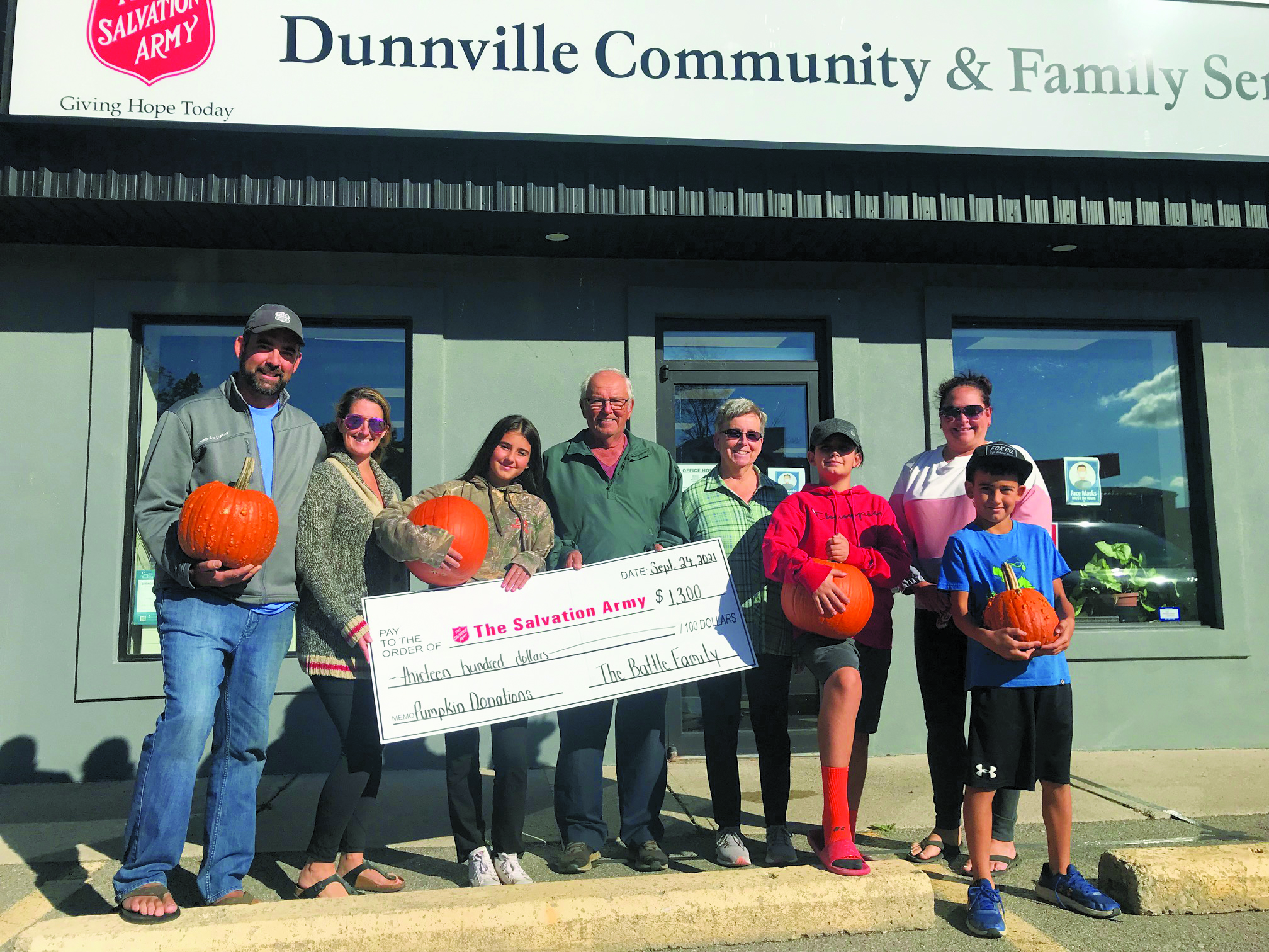 Featured image for Wainfleet family supports Dunnville Salvation Army Food Bank with pumpkin sales for second year