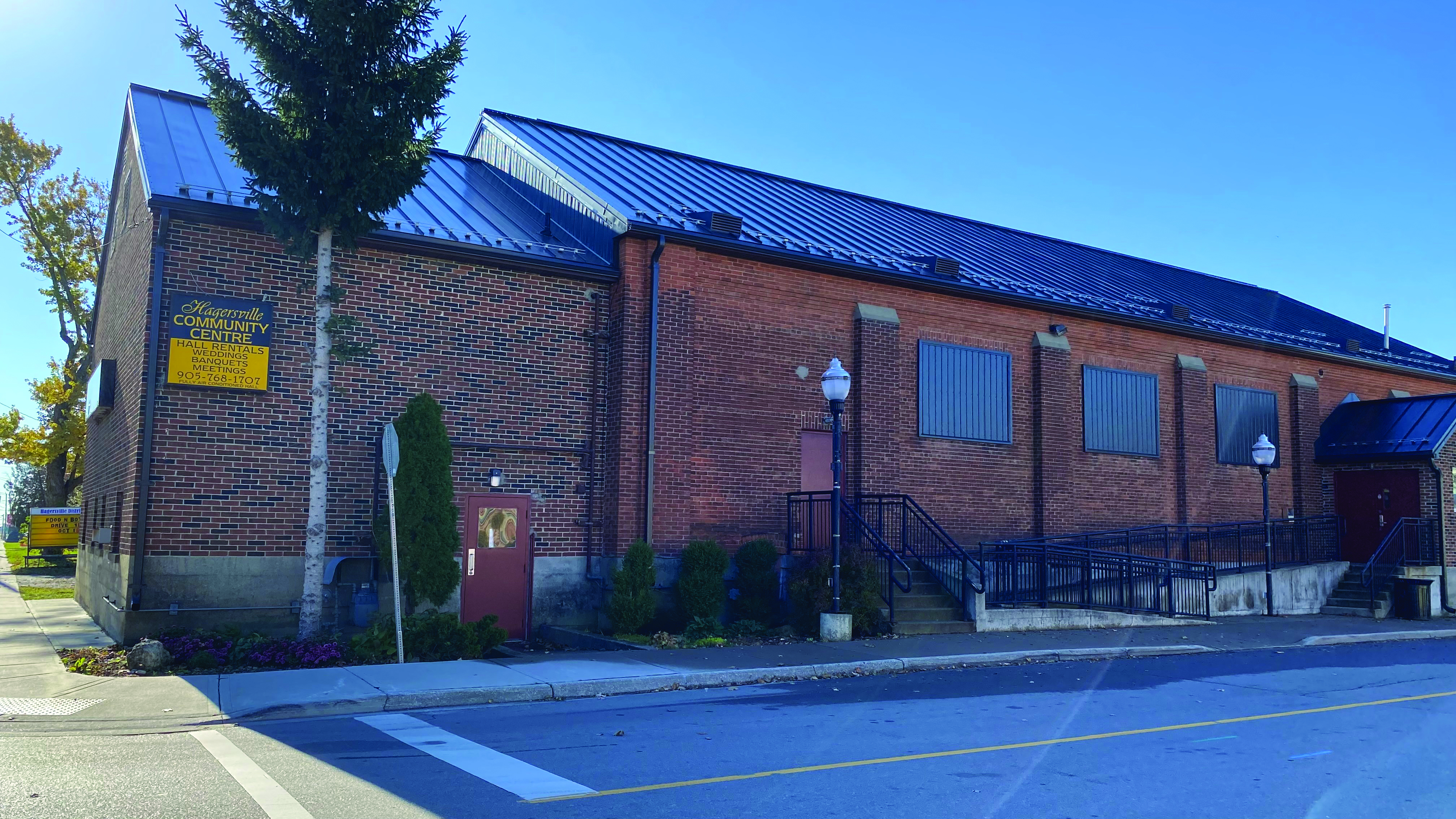 Featured image for Chamber of Commerce agrees  to move forward with sale of  Hagersville Community Centre