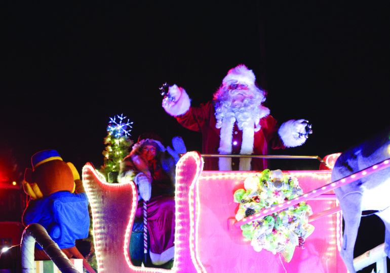 Santa touches down in Hagersville