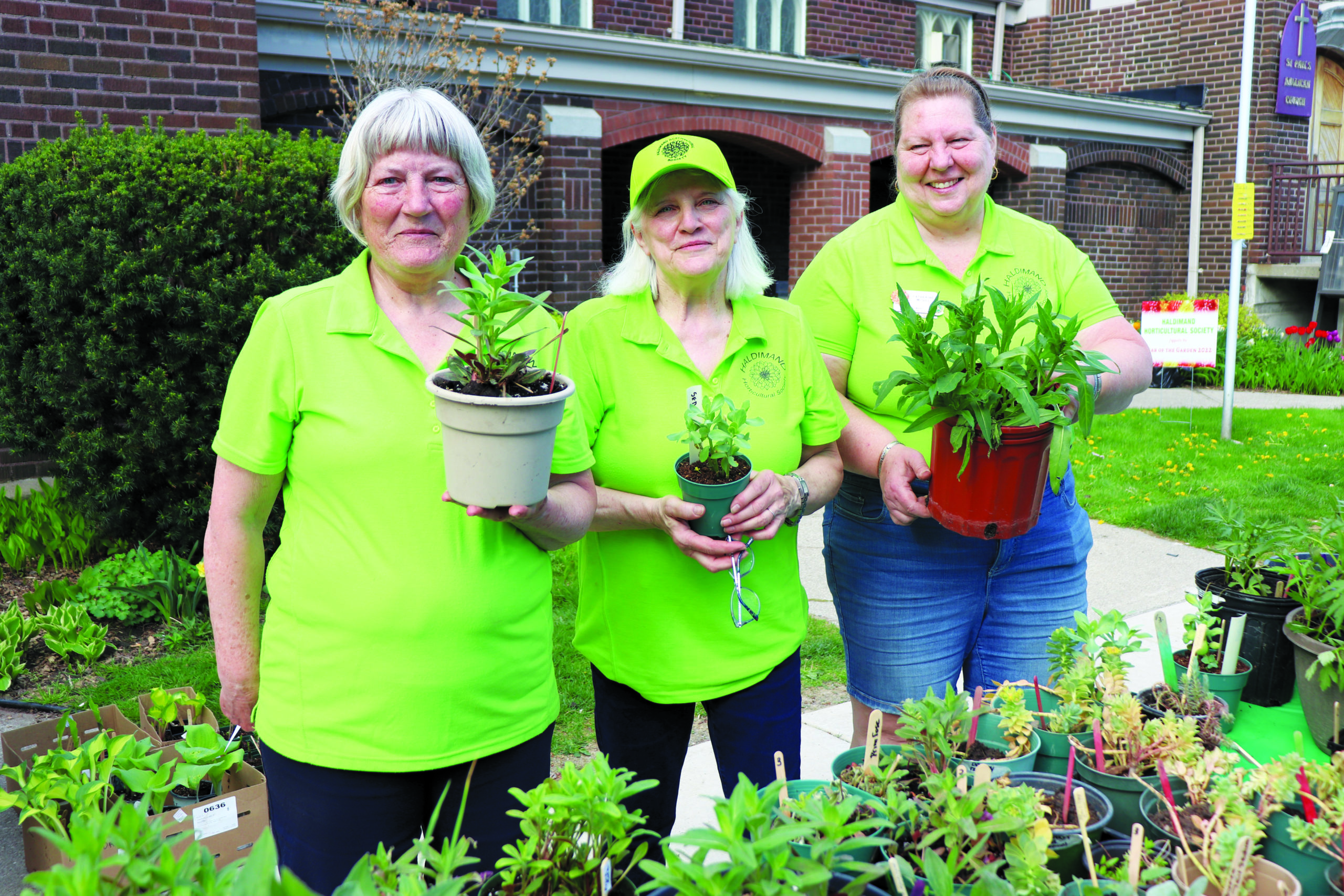 Featured image for HHS hosts Plant & Bake Sale