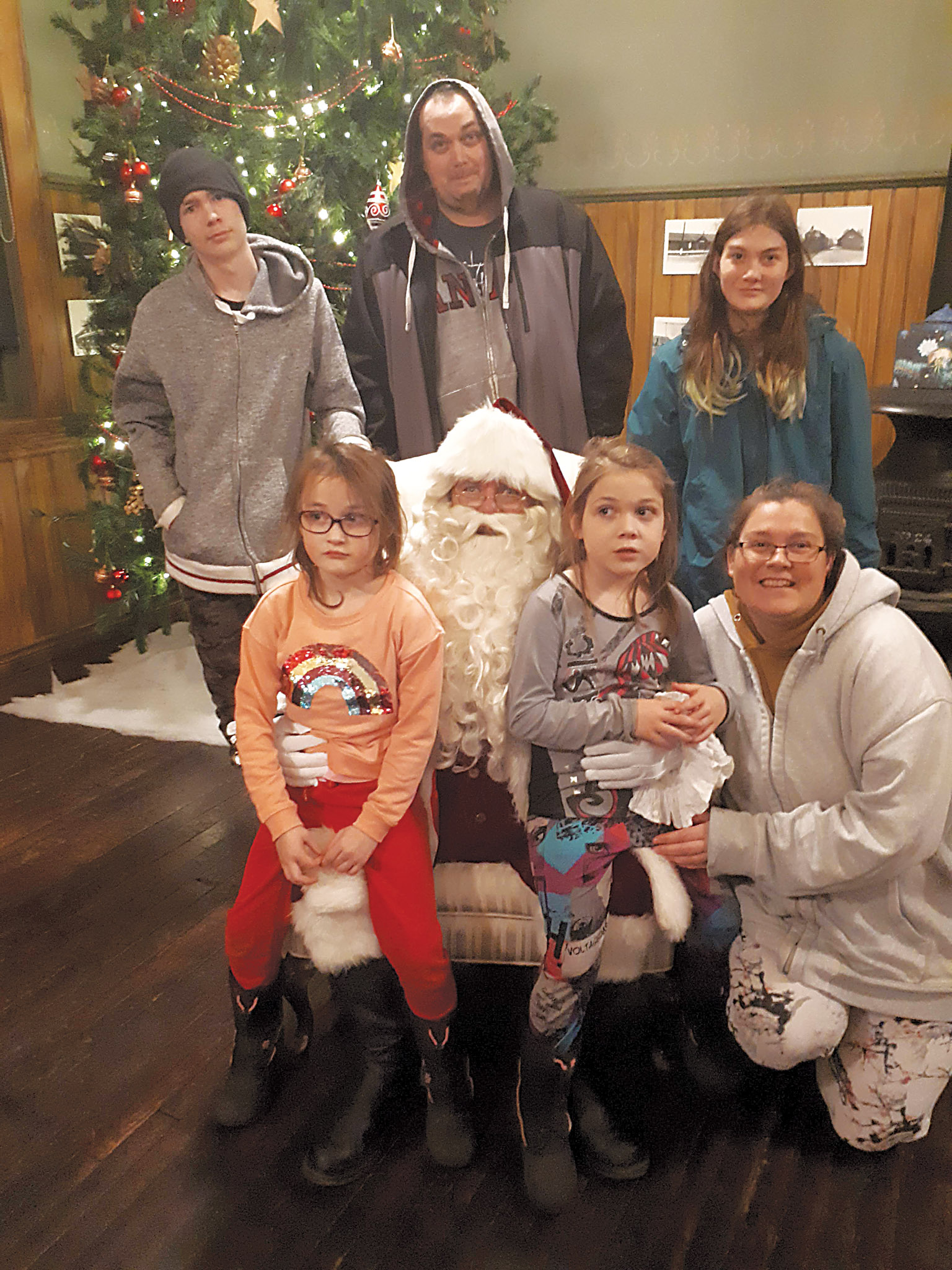 Featured image for Local Santa dons his suit