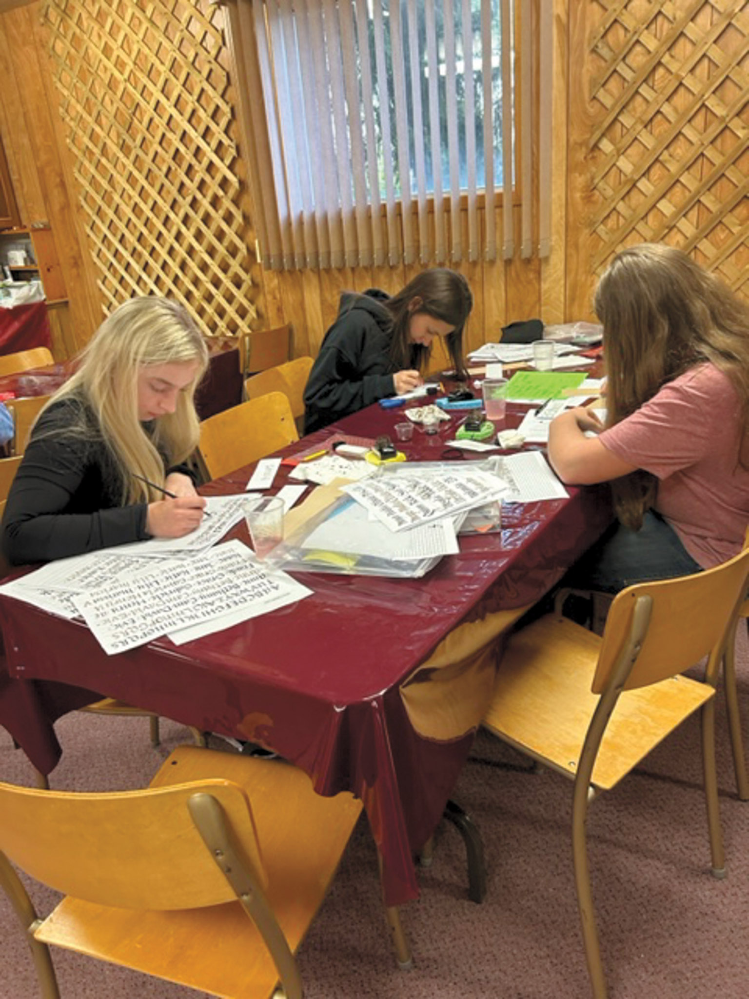 Featured image for 4-H kids learn calligraphy