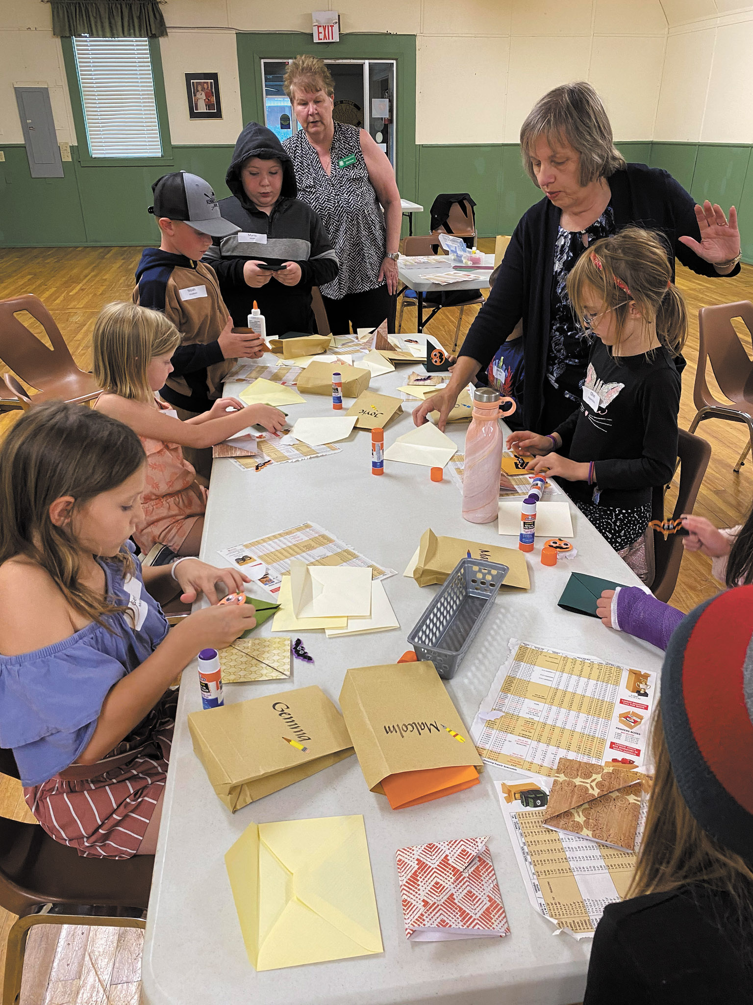 Featured image for Cloverbuds get creative