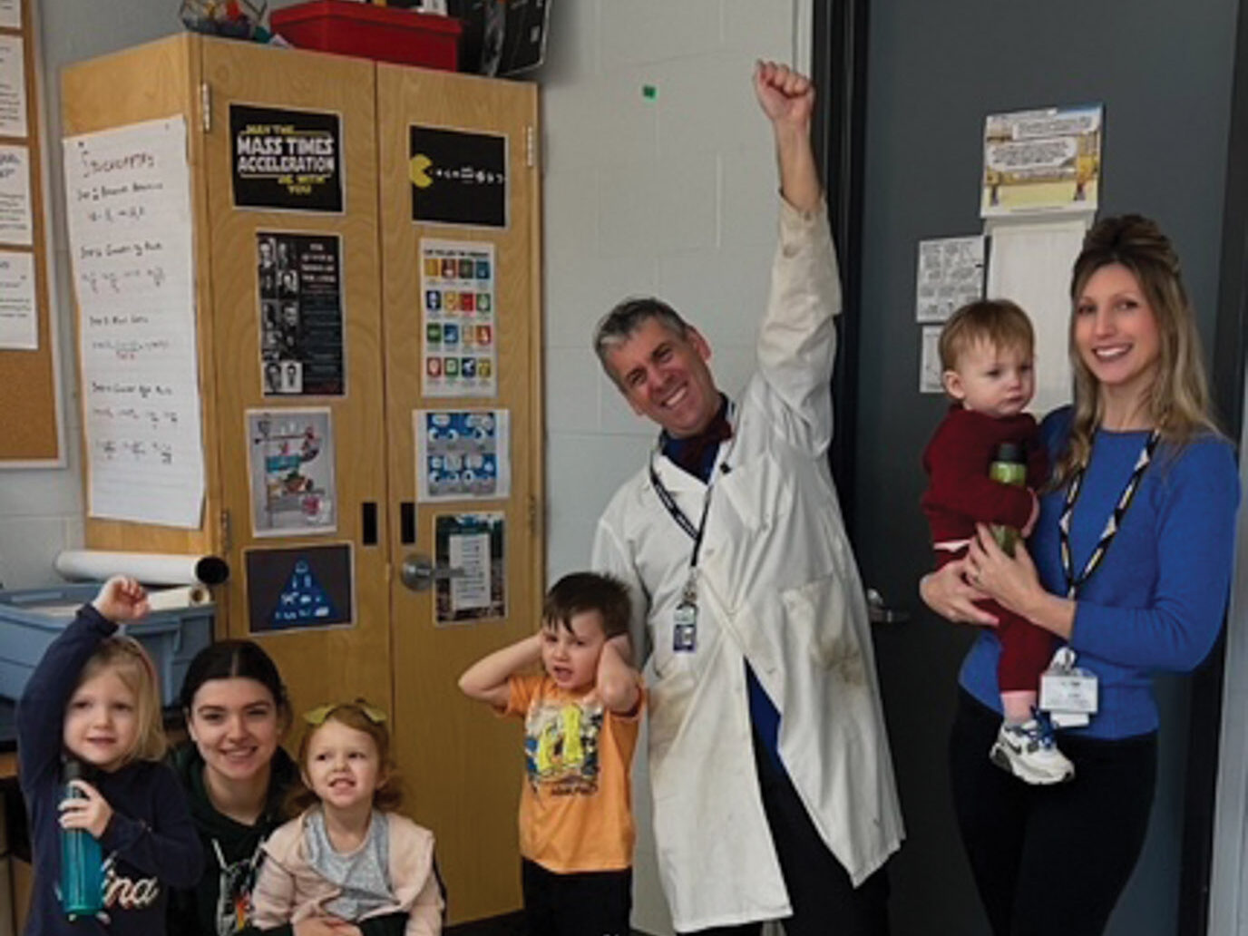 Featured image for HSS teacher opens the door to EarlyON program for fun, exciting science lesson for young kids