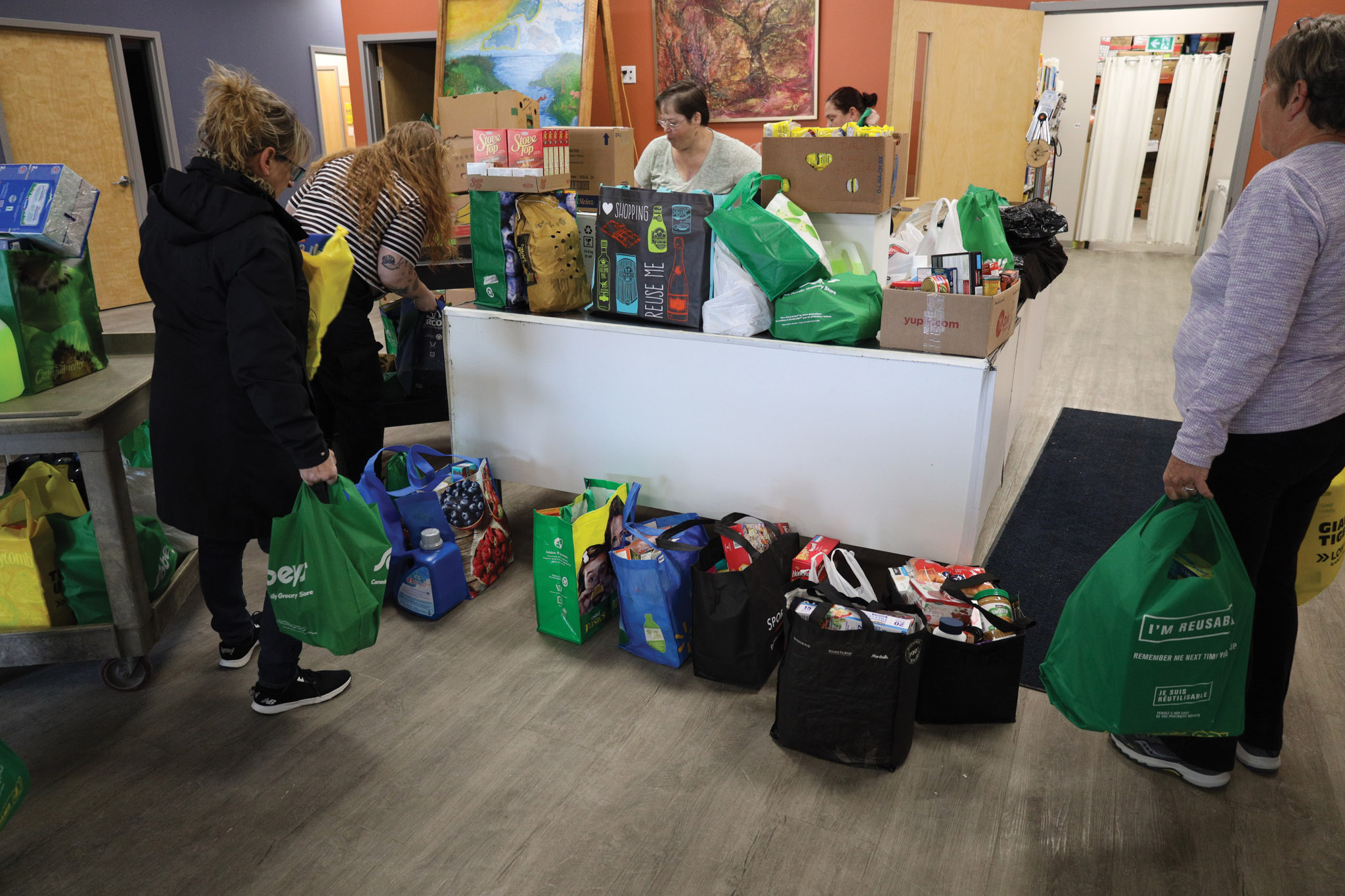 Featured image for February food drive provides support to those in need