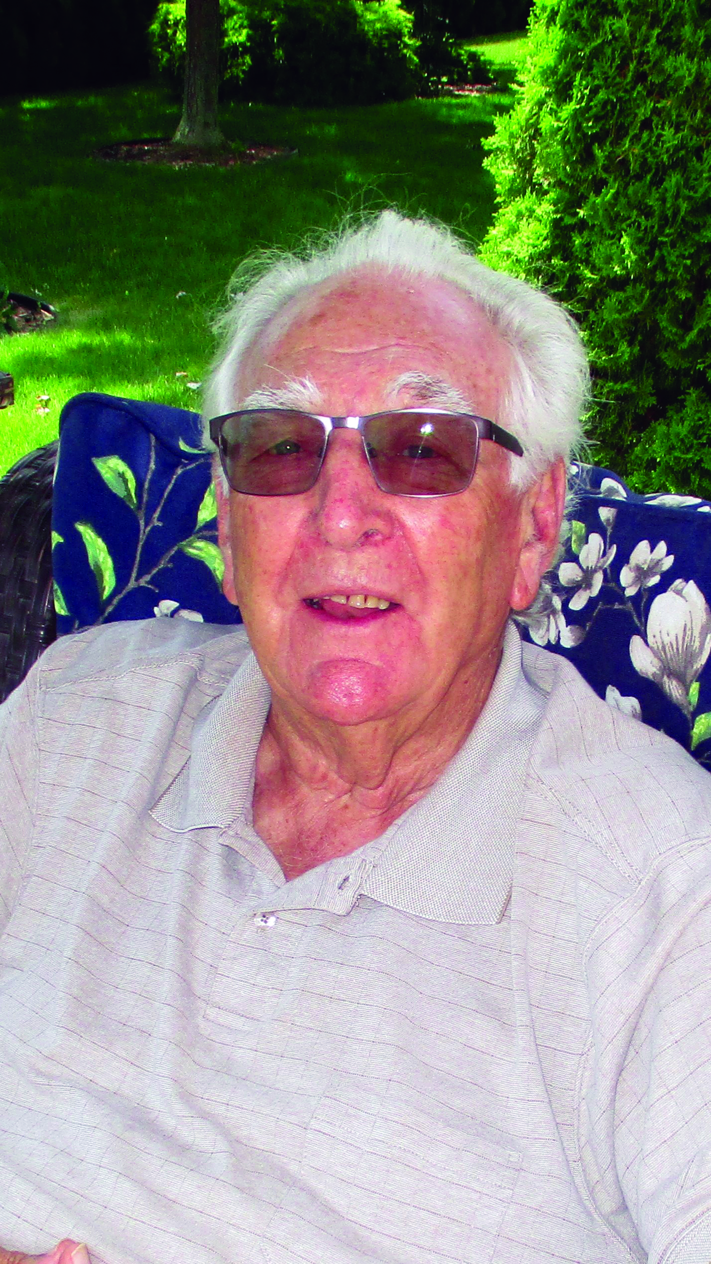 Featured image for WOODLAND, Russ