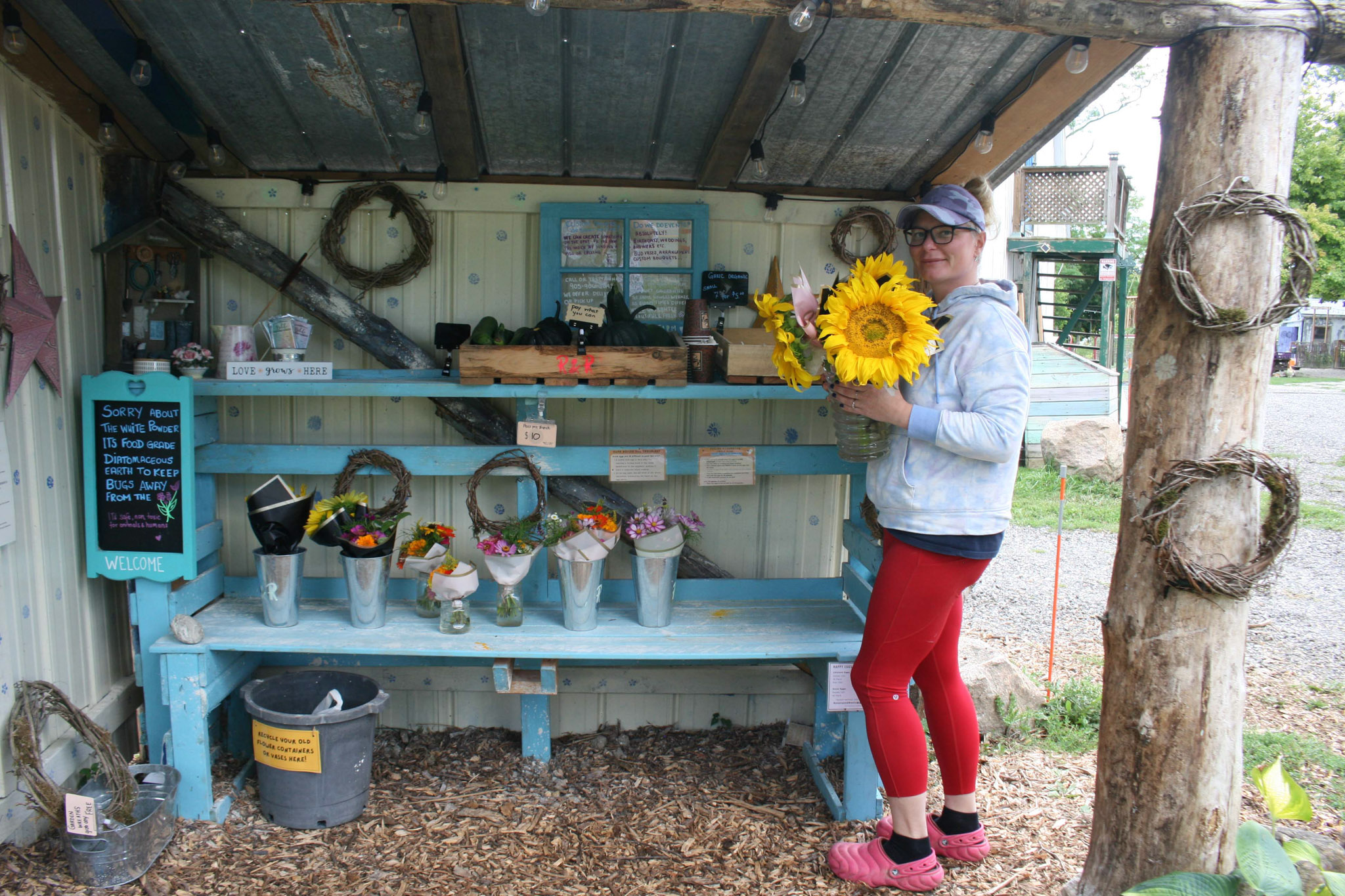 Featured image for FARM: There’s a harvest for the senses at Roosts and Roots Flower Farm