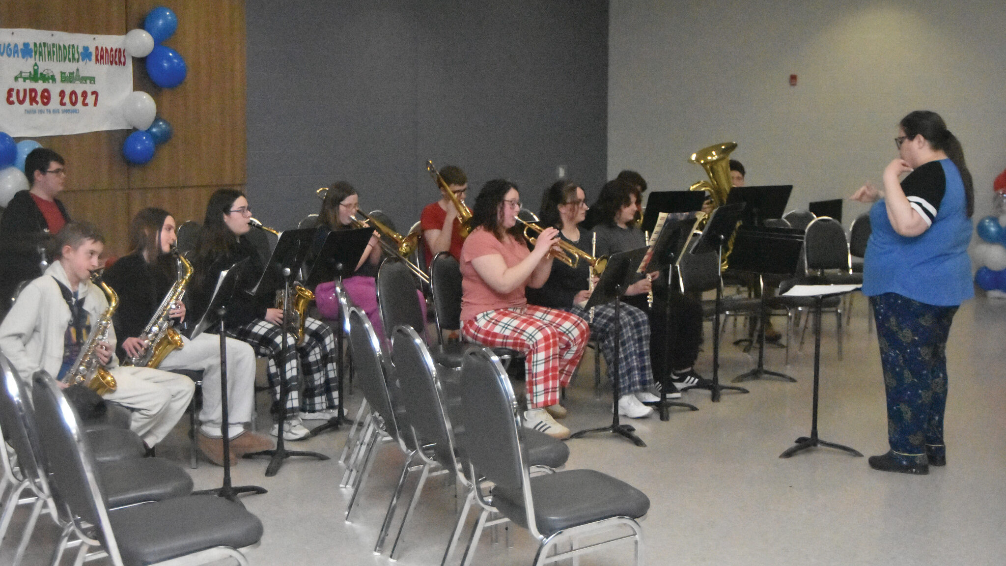 Featured image for Getting comfy at Caledonia concert